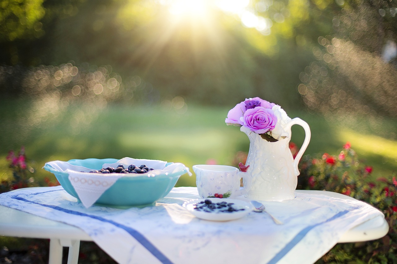 How to Build a DIY Garden Potting Table